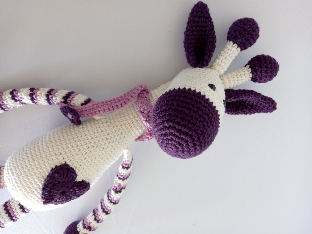 Crocheted Hearty Giraffe